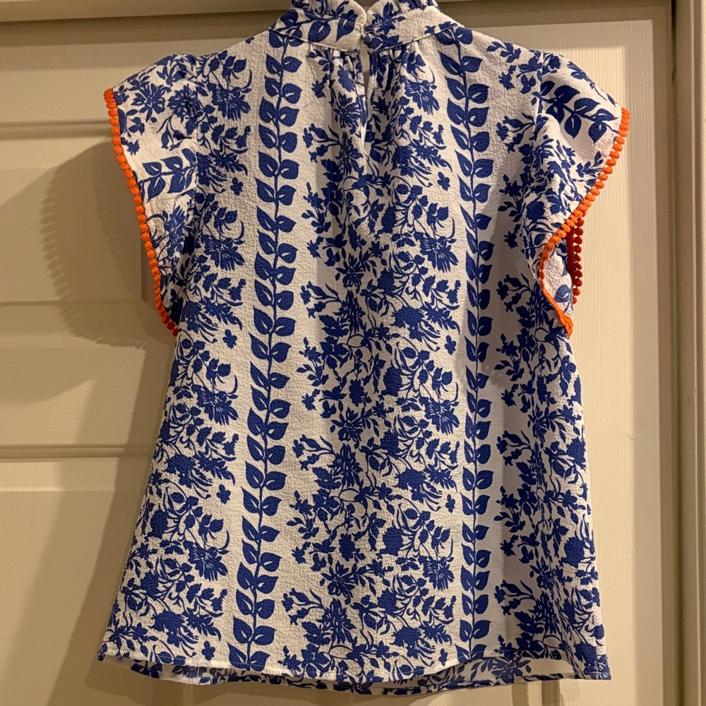 THML Blue and White Floral Ruffle Sleeve Blouse with Orange Trim - Picture 4 of 7